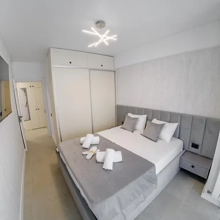 Alezzi Odyssey Pool&spa By Ingrid Lägenhet *