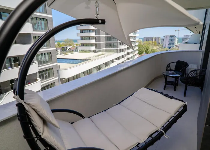 Alezzi Odyssey Pool&spa By Ingrid *