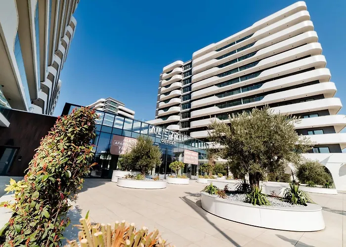 Apartment Alezzi Odyssey Pool&spa By Ingrid Năvodari